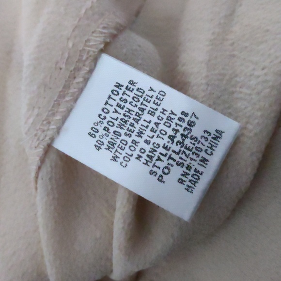 FINAL SALE 🆕🌿RUFFLE SLEEVE BLOUSE🌿 - Picture 5 of 5